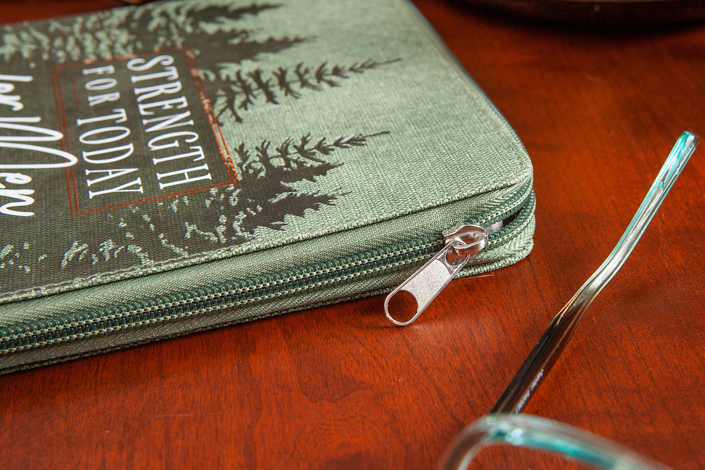 Strength for Today for Men (Devo, Father's Day Gift Ideas)